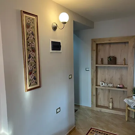 Persa Gjirokastër