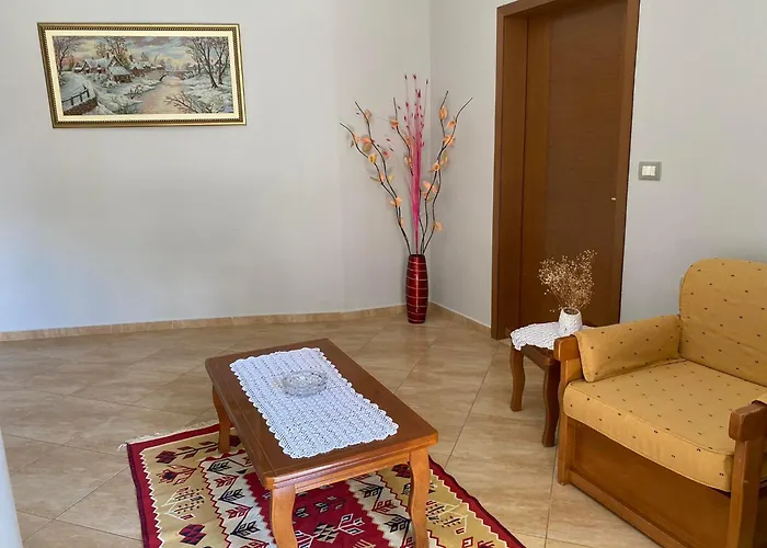 Persa * Gjirokastër