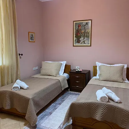 Persa Апартаменты Гирокастра